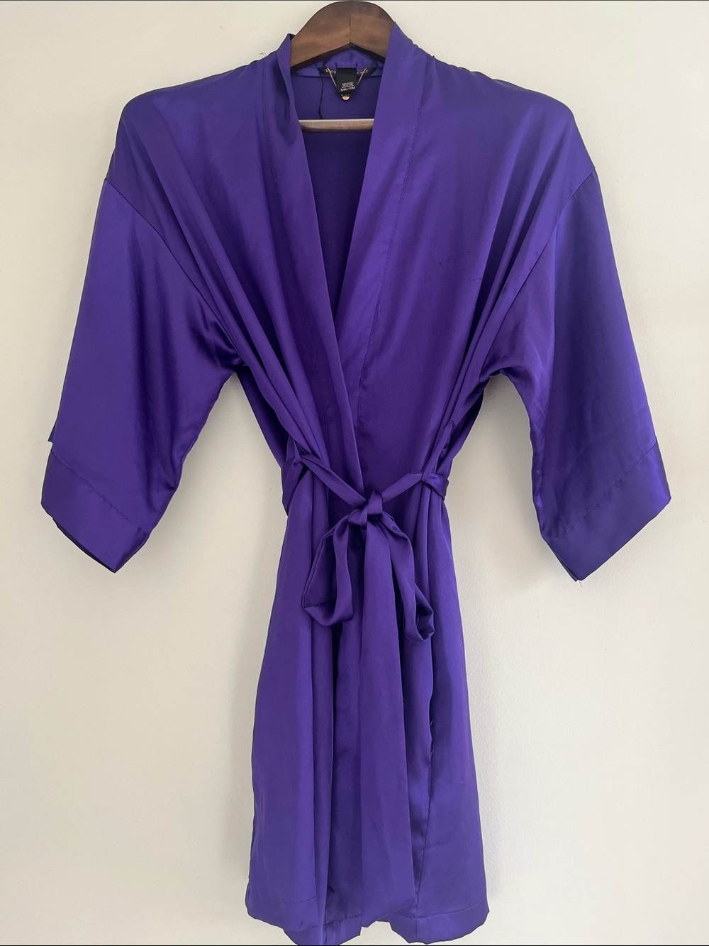 Victoria's Secret Vintage Gold Label Satin Kimono Robe Purple